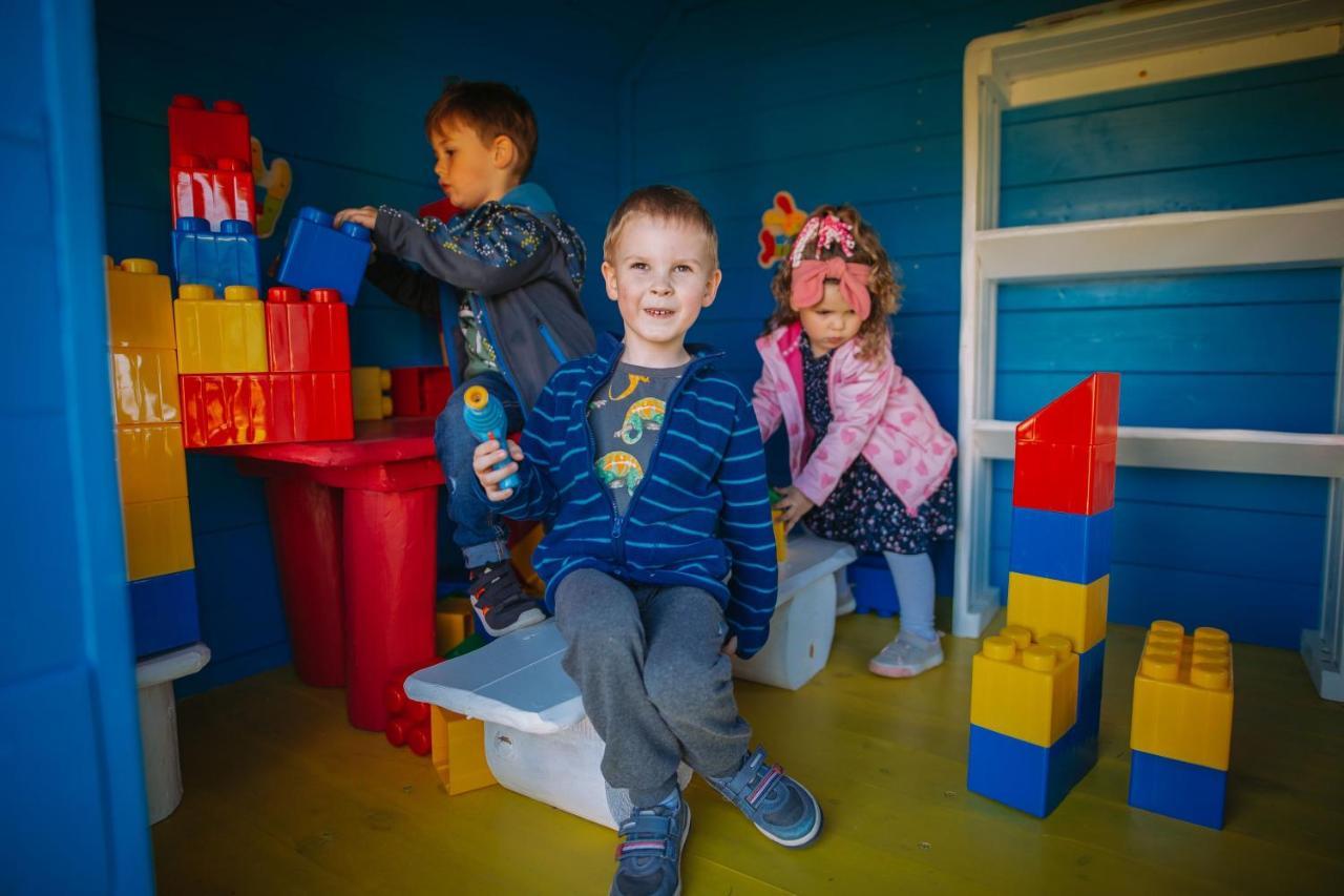 Domki Bajkowe Wzgorze Bobolin Exterior foto
