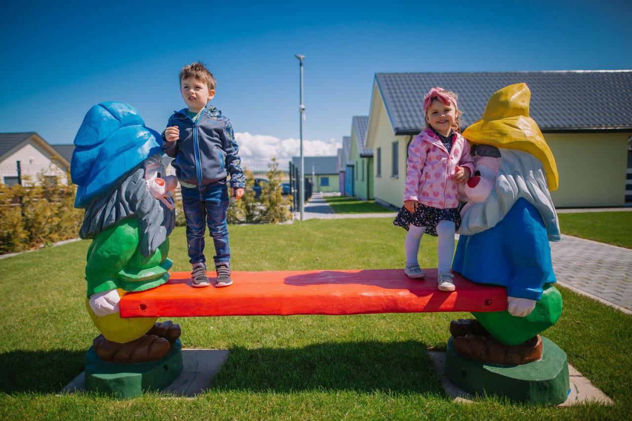 Domki Bajkowe Wzgorze Bobolin Exterior foto